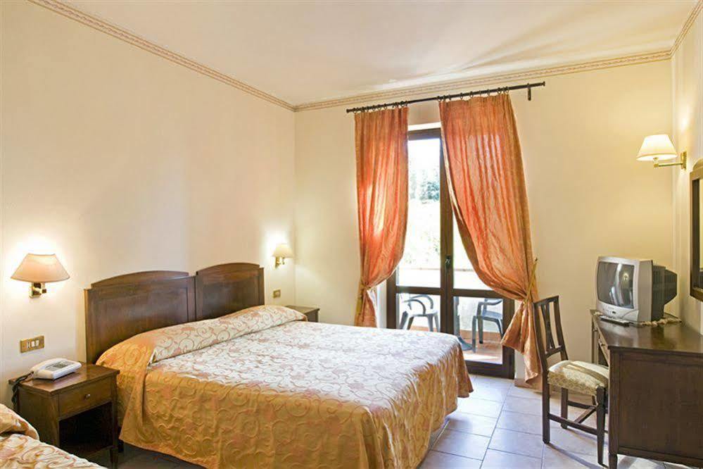 Park Hotel La Pineta Mulazzo Buitenkant foto